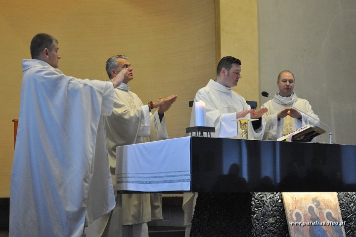 083 Kolejna Eucharystia.jpg